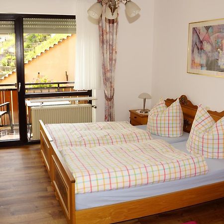 Heigenbruecken Hotel Garni Berghof מראה חיצוני תמונה