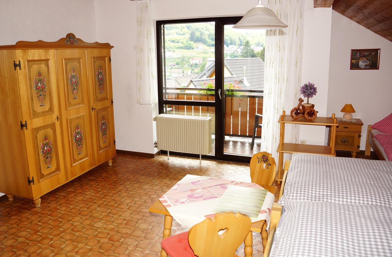 Heigenbruecken Hotel Garni Berghof מראה חיצוני תמונה